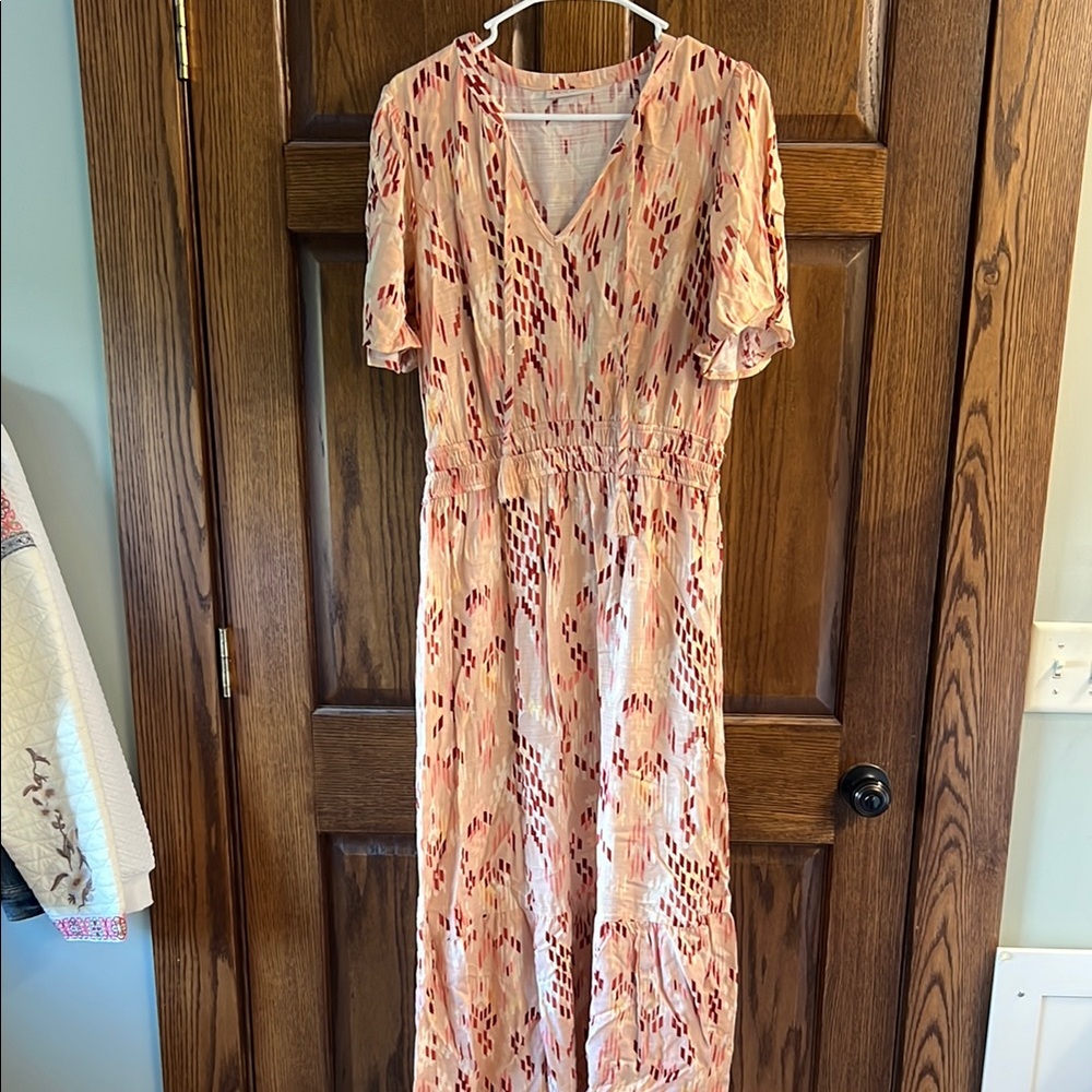 Elegant Pink Patterned Dress